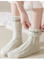 Thick Socks Made of Coral Fleece, Mid-Calf Thickness with Extra Padding, Ideal for Home Use as Cozy Floor Socks （3 pairs)）